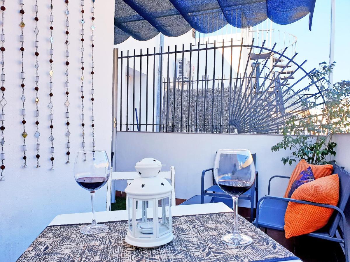 Atico Con Terraza Privada Apartment Sevilla Bagian luar foto